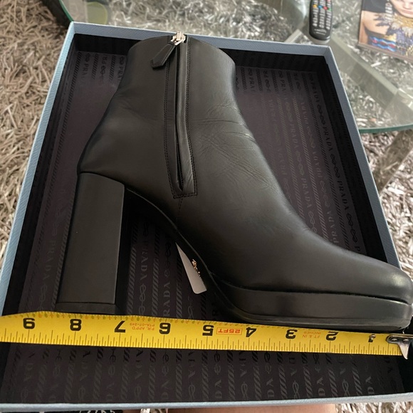 PRADA HEELED LEATHER ANKLE BOOTS - Picture 8 of 8
